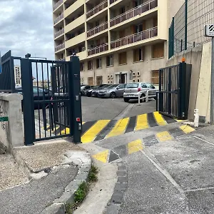 Apartamento T4 A Deux Pas De La Gare St Charles, Marsella